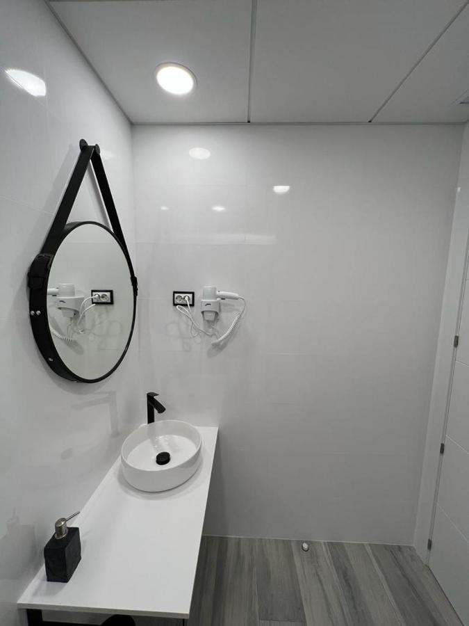 מדריד Habitacion Amsterdam Style מראה חיצוני תמונה